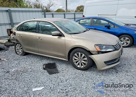 2015 Volkswagen Passat S из США, поврежденный, VIN 1VWAT7A3XFC016465